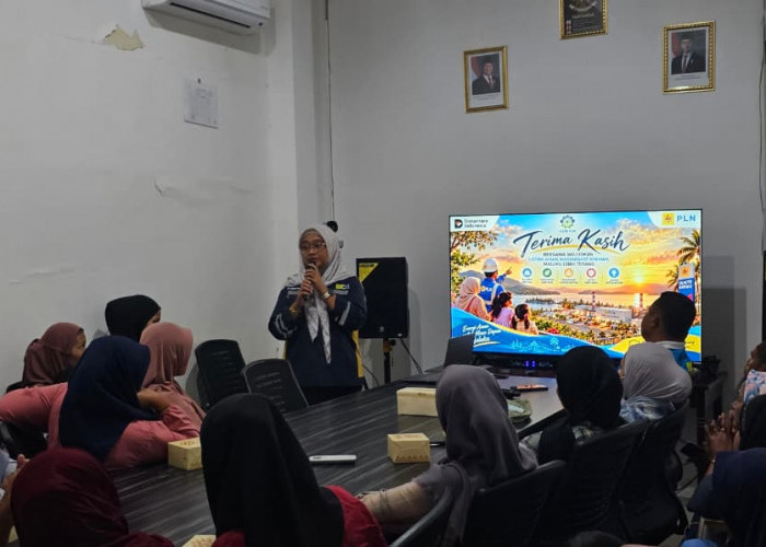 Semangat Hari Kesaktian Pancasila, PLN UPK Maluku Bangun Kepedulian Warga Kairatu terhadap Keselamatan Listrik