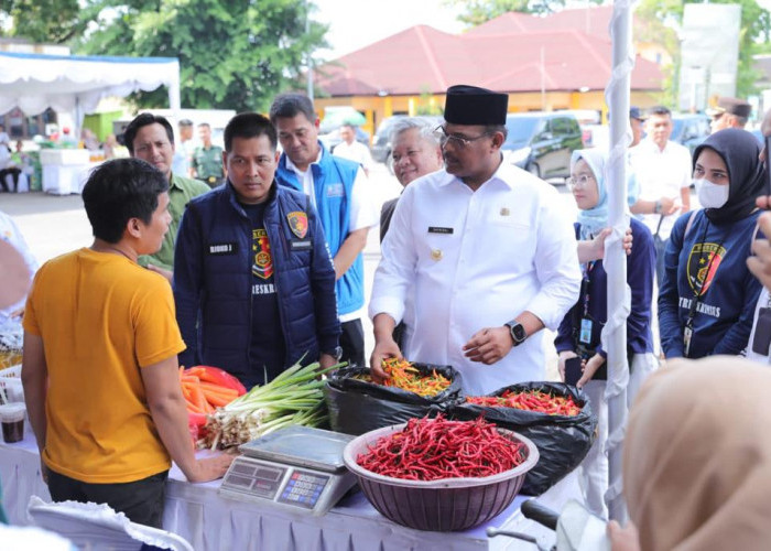 Pj Gubernur Safrizal Pastikan Stok 3 Komoditas Pangan di Pulau Belitung Aman