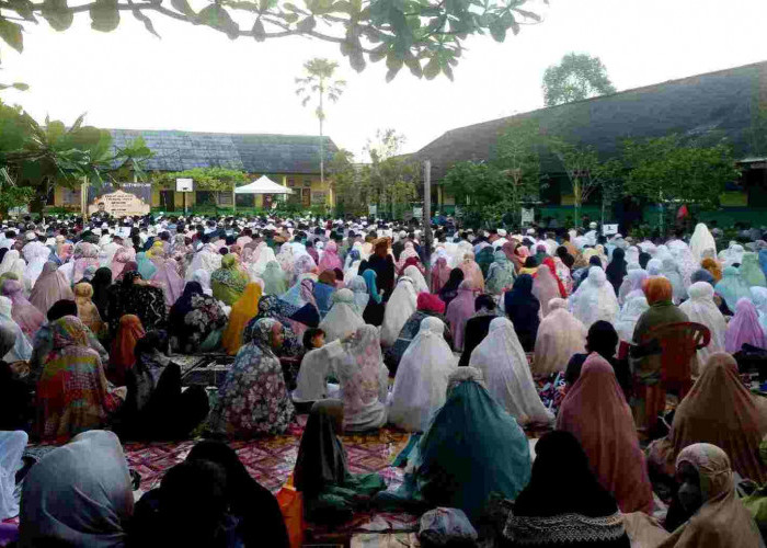 Ribuan Warga Salat Ied di SD Muhammadiyah Pangkalpinang 