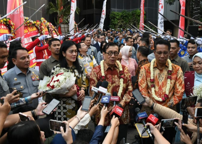 Terima Jabatan Menkumham, Supratman Minta Kolaborasi Seluruh Jajaran Kemenkumham