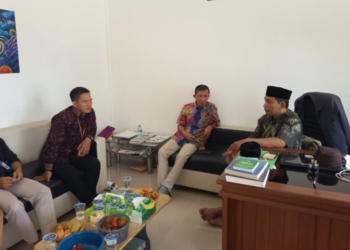 KPU Belitung Timur Sambangi KUA Kecamatan Gantung, Bahas Data Pemilih Berstatus Menikah di Bawah Usia 17 Tahun