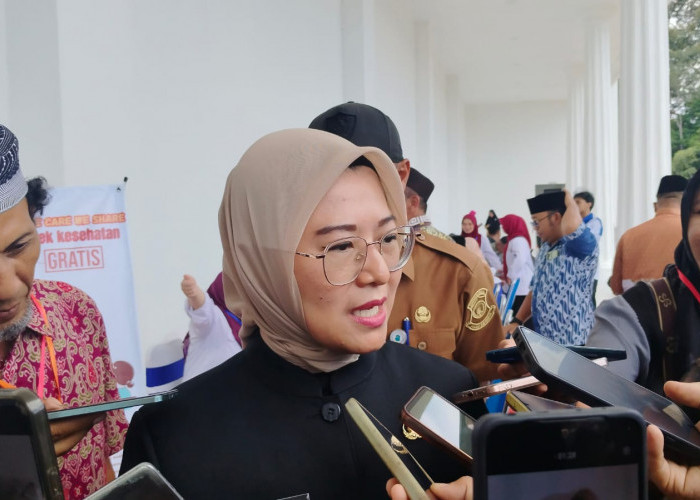 Wakil Walikota Pangkalpinang Hadiri Pengukuhan 3 Guru Besar Perempuan UBB