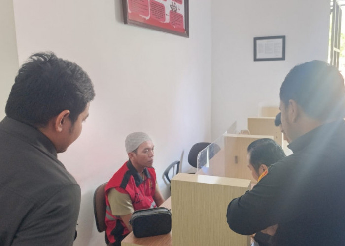 Kejari Basel Terima Pelimpahan Sang Pengendali Utama Penyelundupan Pasir Timah ke Malaysia