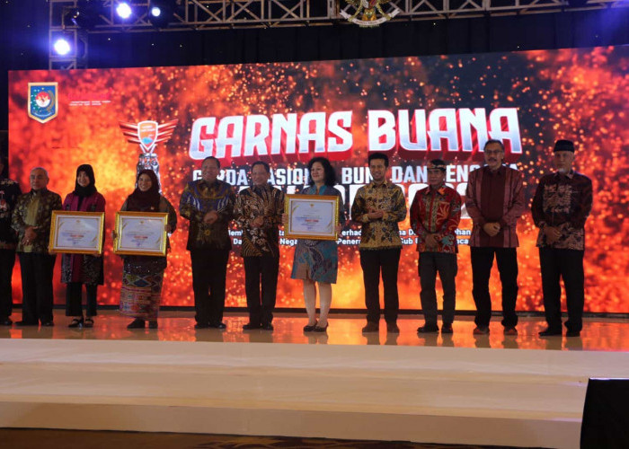Pj Gubernur Ridwan Djamaluddin Hadiri Garnas Buana Award 2022