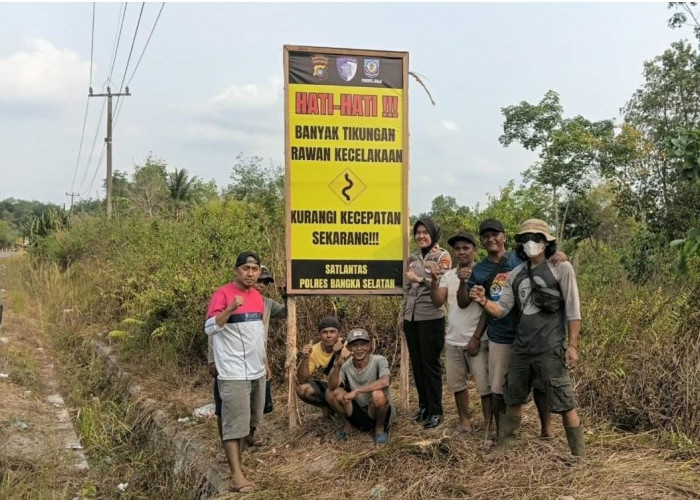Sinergi dengan Pemdes dan Warga Jeriji, Satlantas Polres Basel Perbanyak Spanduk Imbauan Lalu Lintas