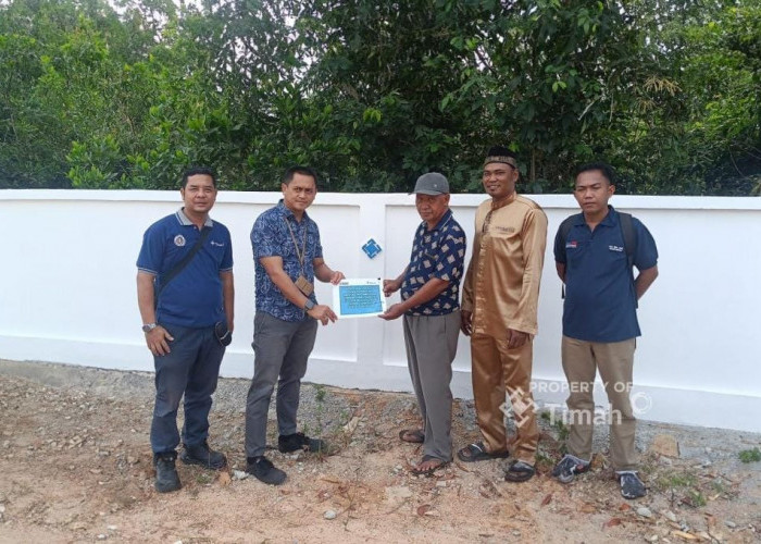 PT Timah Tbk Dukung Pembangunan Pagar TPU, Tingkatkan Sarana Prasarana Warga Desa Gemuruh   
