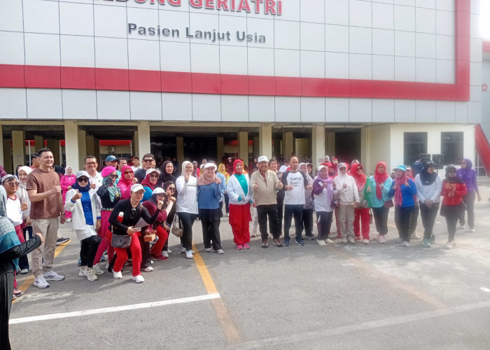 Walikota Bersamai Lansia Dalam Peringatan Hari Lansia Internasional di RSUD Depati Hamzah