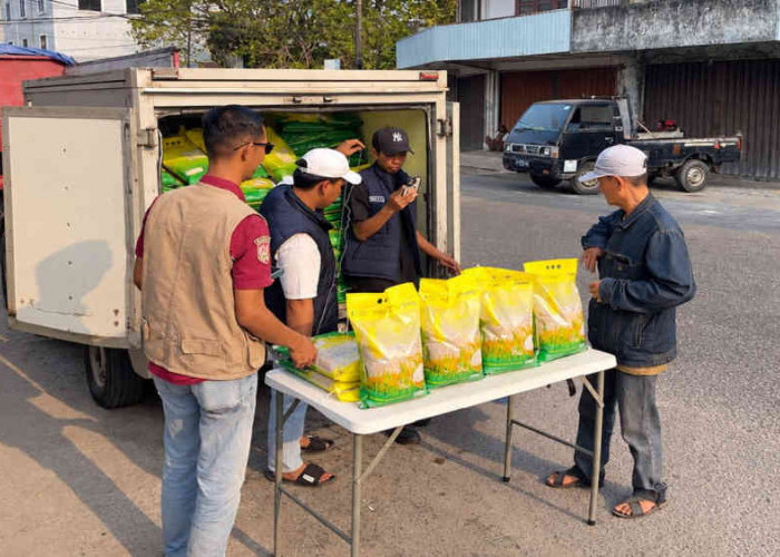Bulog Belitung Jual Beras SPHP Rp58 Ribu per 5 Kilogram di Pasar Tanjungpandan