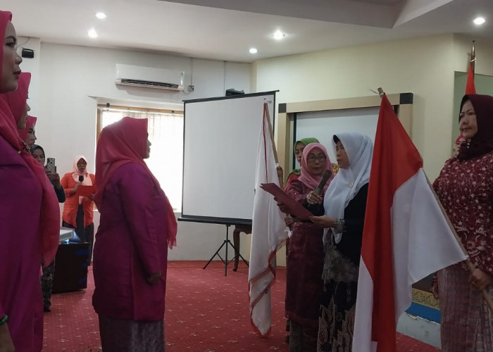 Pelantikan DPC FPPI Kota, Sekda Radmida Minta Perempuan Jadi Pelaku Pembangunan