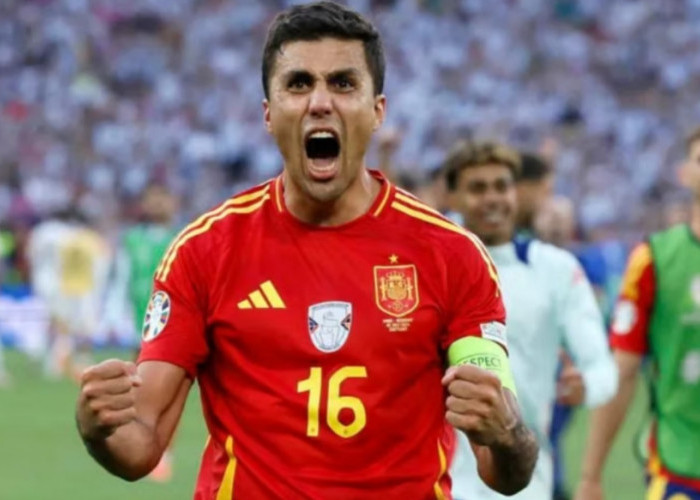 Rodri Kalahkan Messi, Rebut Bola Emas Piala Dunia 2026