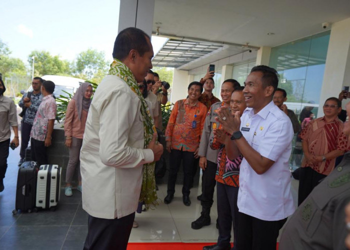 Pj Gubernur Suganda Sambut Rombongan Kunker Komisi I DPR RI 