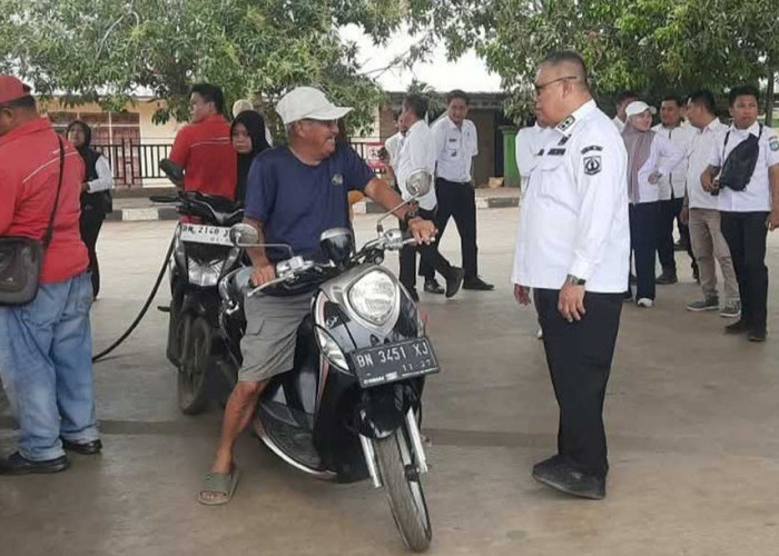 132 Pengecer Pertalite Gantung Dibagi 3 Kelompok, Antrean SPBU Selingsing Mulai Tertib