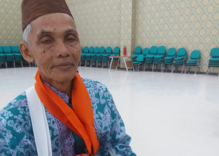 Mengharukan, Azrulfani Susul Tunaikan Haji, Berharap Bertemu Kembali dengan Istri yang Meninggal di Madinah