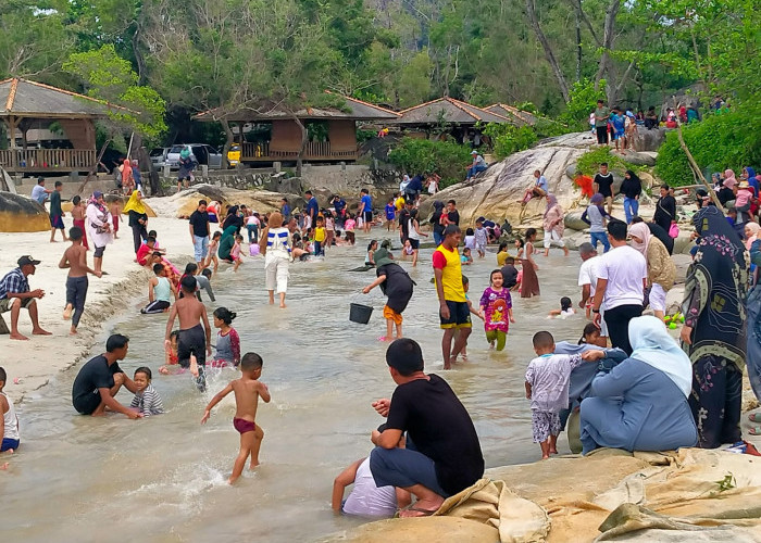 Liburan di Bangka, Pantai Ini Paling Favorit