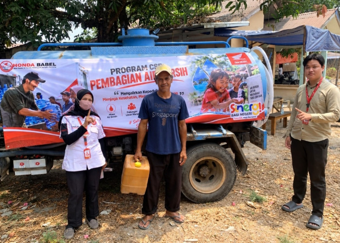 Honda Babel Alirkan 219.000 Liter Air Bersih untuk Masyarakat di Seluruh Babel dikala Kemarau Melanda