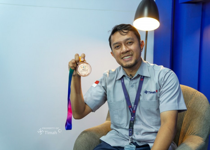 Dari Ruang Kerja ke Arena Laga, Kisah Waisya Hidayat Atlet Tenis Meja PT Timah