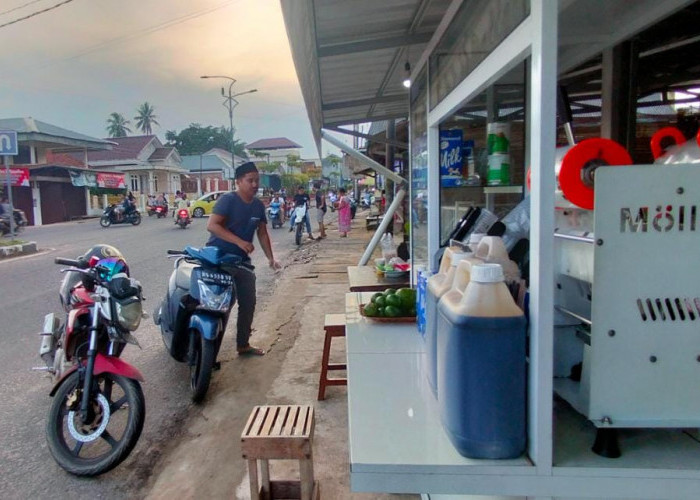 Hari Pertama Puasa, Jalan Sudirman Toboali Padat, Begini Harapan Pedagang Takjil