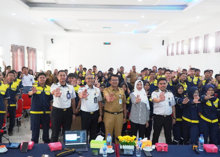 Cegah TPPO Sejak Dini, Imigrasi Pangkalpinang dan Polresta Berikan Edukasi kepada Pelajar SMKN 2 Pangkalpinang