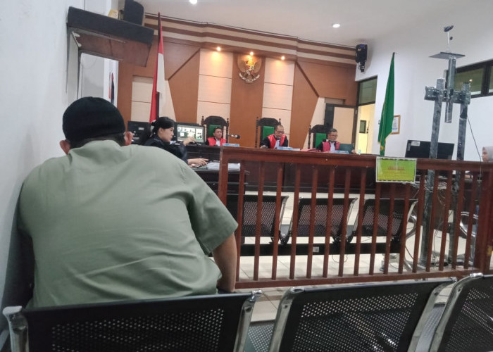 Trie Lius Putri Dituntut 6 Bulan Penjara dalam Perkara Dokter Surya-Della