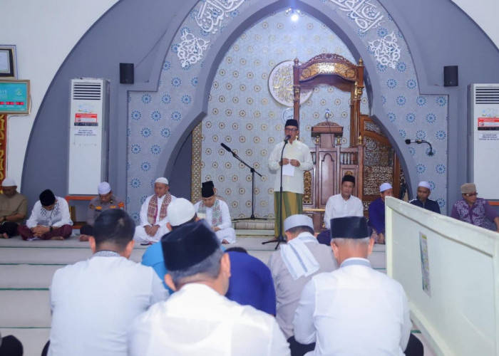 Peringati Isra Mi’raj, Masjid Agung Sungailiat Hadirkan Penceramah Dr. H. Suparta