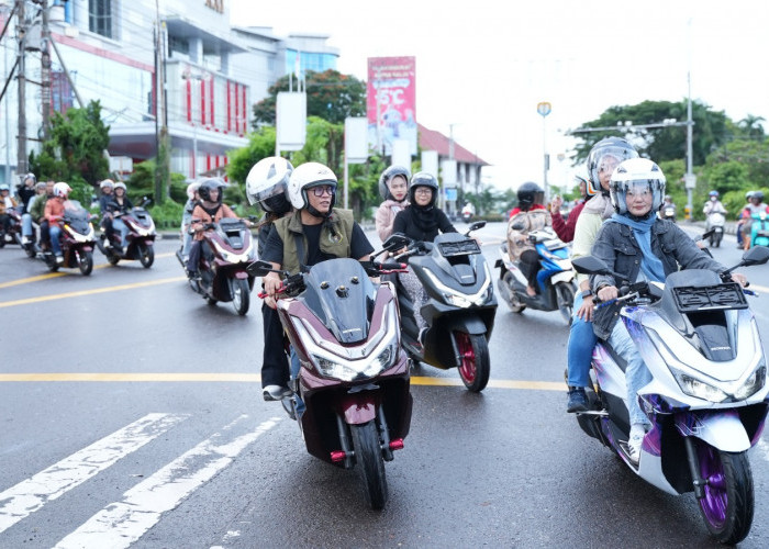 Honda Babel Bersama Wakil Gubernur Terpilih Babel Ngabuburide Sambil Berbagi