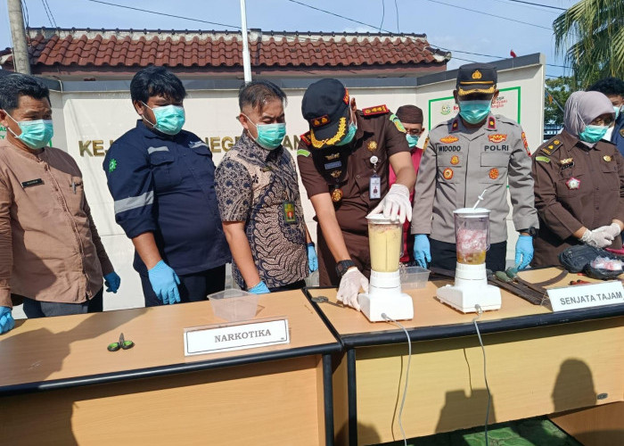 Sabu diblender, Sajam Dipotong