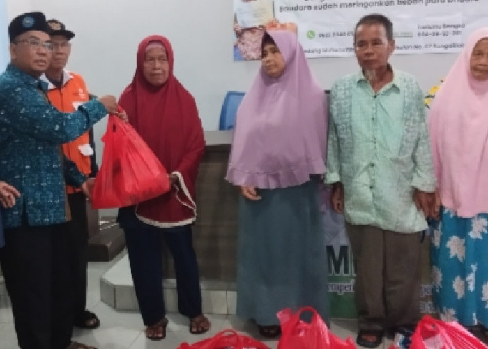 Lazismu Bangka Berbagi 60 Paket Sembako