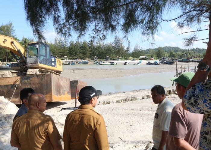 Pendakalan di Tanjung Gunung, Pemkab Mulai Lakukan Pengerukan Sementara