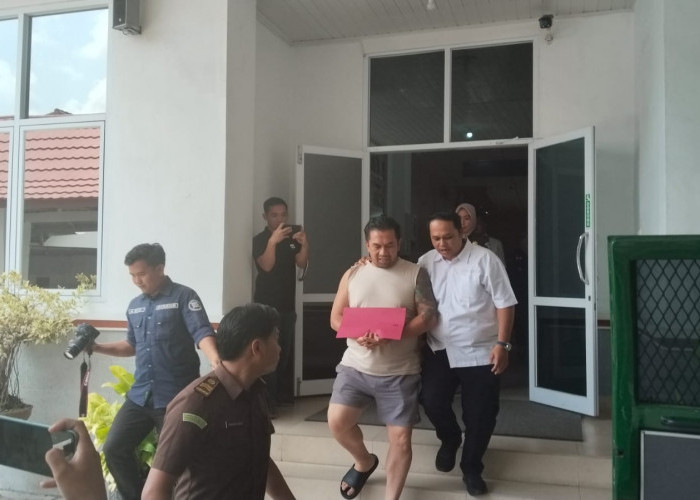 Oknum Pengacara AK Tahap Dua, Kejari Tahan Langsung ke Lapas