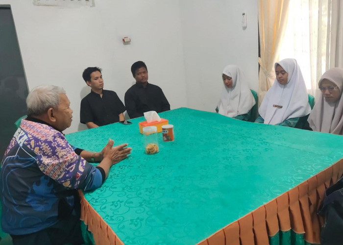 Target Emas, Dua Santriwati IC Ikuti Olimpiade Bahasa Arab Nasional