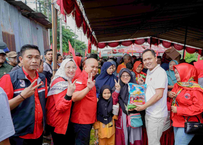 Bazar Tebus Murah Dirasakan Warga, Halima: Makasih Pak Molen, Semoga Menang!