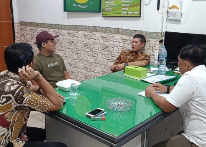 Sempat Kabur, Akhirnya Ryan Susanto Diantar Orang Tuanya ke Kejati untuk Eksekusi