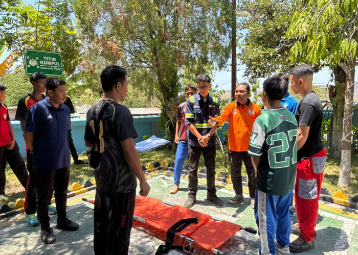 PLN ULPL Waingapu dan BPBD Sumba Timur Gelar Simulasi Tanggap Darurat Gempa Bumi