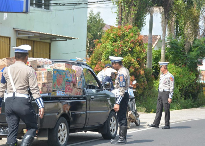 Kolaborasi 4 Instansi, Dit Lantas Polda Babel Gelar Razia Kendaraan Di Jalur Lintas Kota - Kabupaten