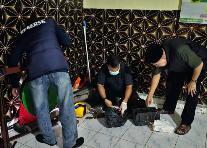 Perkuat Kepercayaan Publik, Lapas Pangkalpinang Kembali Geledah Kamar Warga Binaan di Malam Hari