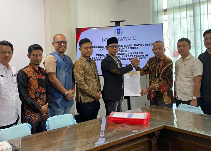 DPRD Bangka Terima SK Penetapan Bupati dan Wabup Bangka Terpilih dari KPU Bangka 