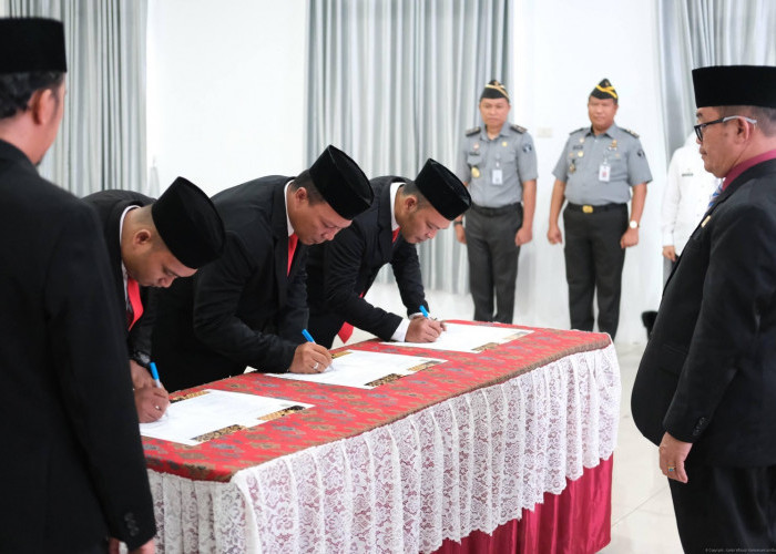 Kakanwil Kemenkum Babel Lantik 3 Pejabat Penyidik Pegawai Negeri Sipil