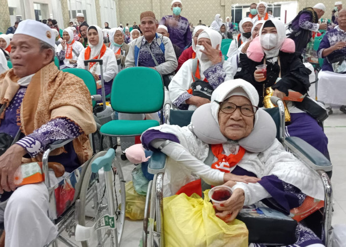 1081 Jamaah Haji Babel Telah Kembali, 5 Wafat, Ini Catatan Kepala Kemenag