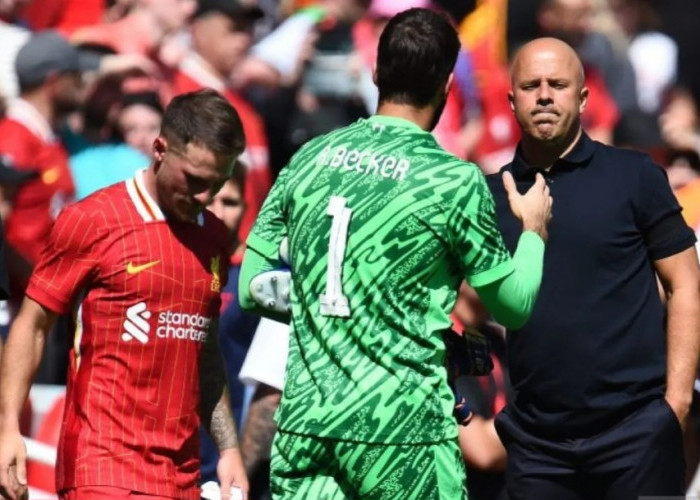 Gawat! Kiper Liverpool Terancam Absen Lama