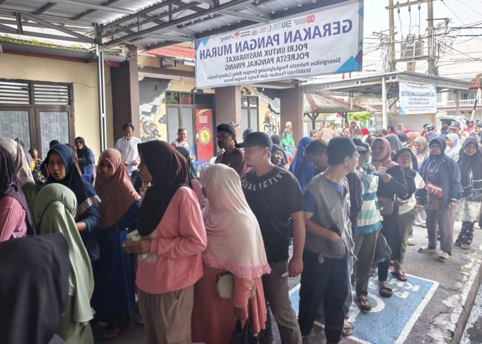 Seribuan Warga Serbu GPM Polsek Bukit Intan, 8 Ton Beras SPHP Ludes dalam Tiga Jam