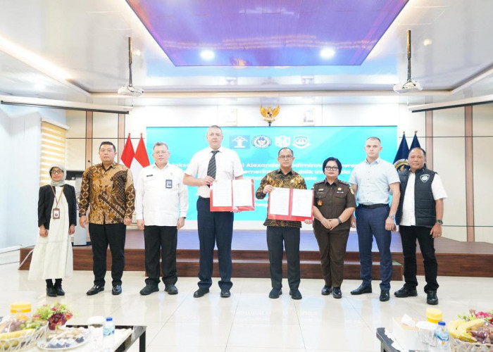 Pemerintah Melalui Kemenkum Serahkan A. Vladimirovich Zverev Dalam Rangka Ekstradisi Pertama dengan Rusia