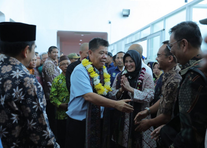 Gubernur Hidayat dan Wagub Hellyana Tiba di Babel, Disambut Forkopimda dan Pejabat Pemprov