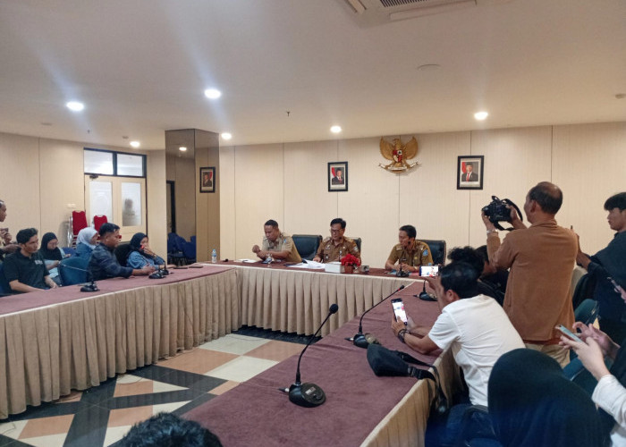 Pemprov Babel Gelar Press Conference Terkait Pemberhentian Sementara Wagub Babel Hellyana