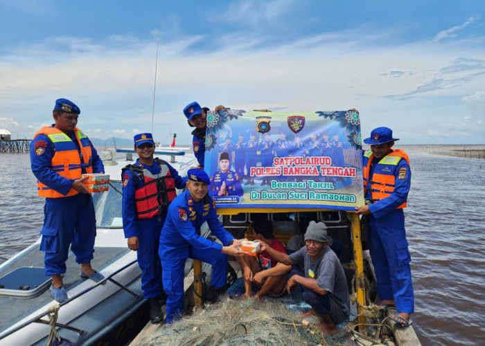 Sambangi Warga Pesisir, Cara Sat Pol Airud Bateng Jaga Kamtibmas 