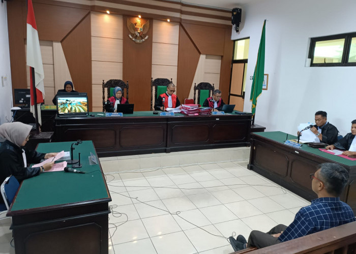 Sidang ITE Konten Negatif Serang dr. Della, Begini Kesaksian dr. Surya 