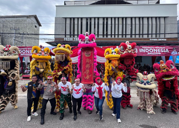Fobi Basel Ramaikan Karnaval, 8 Barongsai Atraksi di Depan Panggung Kehormatan 