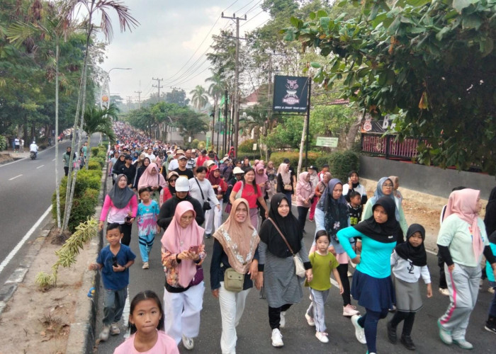 Ribuan Warga Meriahkan Jalan Sehat RRI Fest 2026 Peringati HUT ke-81 LPP RRI