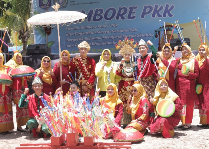 Safriati Safrizal Harapkan Peserta Lomba Parade Budaya Tampilkan yang Terbaik di Kancah Nasional