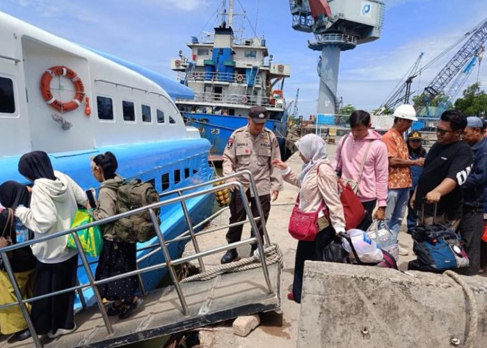 Polsekwas Pelabuhan Pangkalbalam Monitoring Perjalanan Kapal Express Bahari 3E 