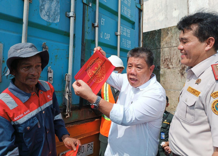 Kepala BKI dan Gubernur Hidayat Lepas Ekspor 51 Ton Lada dan 89,5 Ton Ikan Segar Bangka Belitung